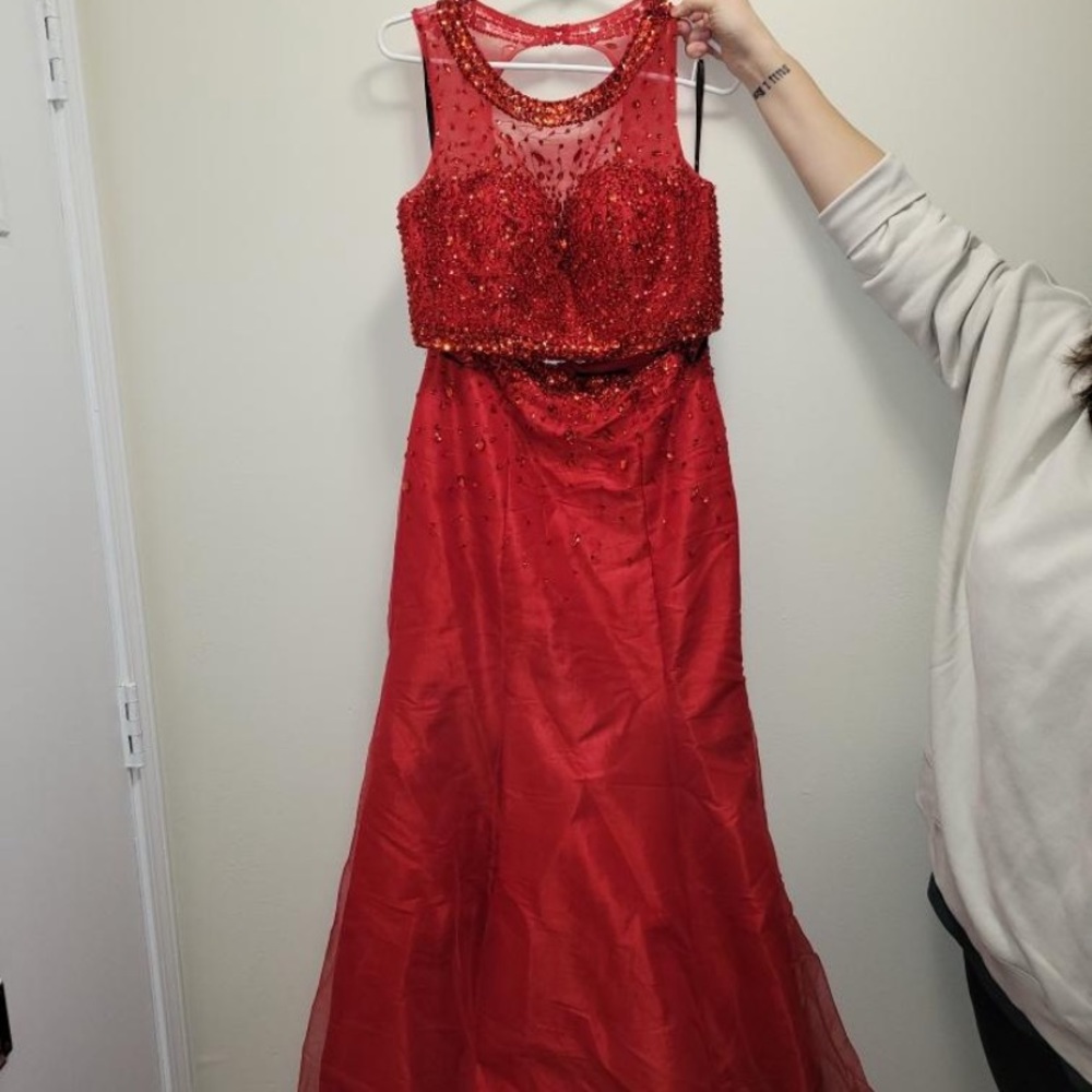 Red 2 Piece Prom Dress